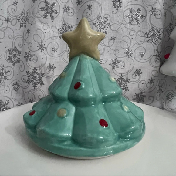 New Disney Mickey & Minnie Mouse Mug W/ Christmas Tree & Star Topper Lid 18 Oz. - Picture 7 of 10